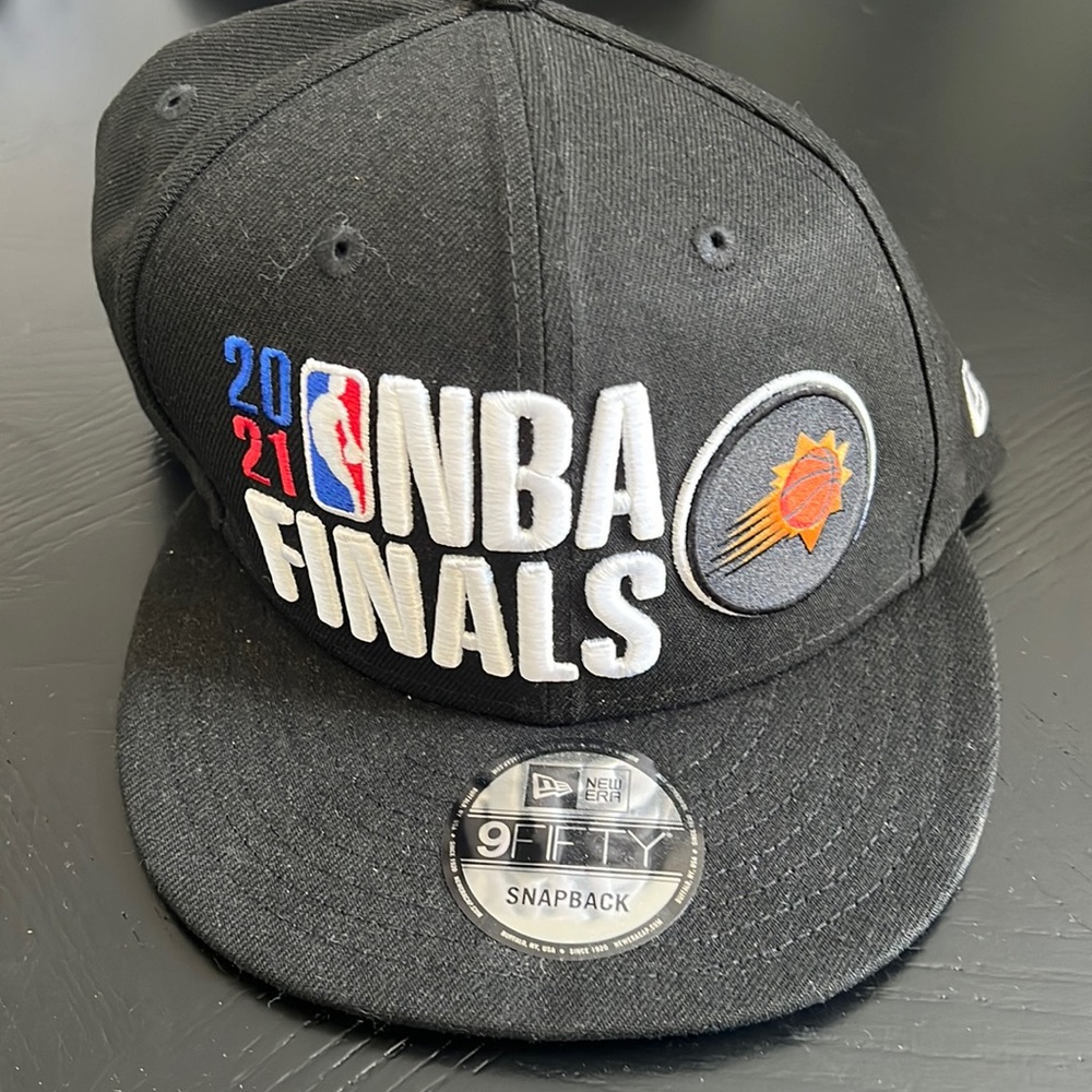 Men’s nba 2021 finals cap brand new with tags